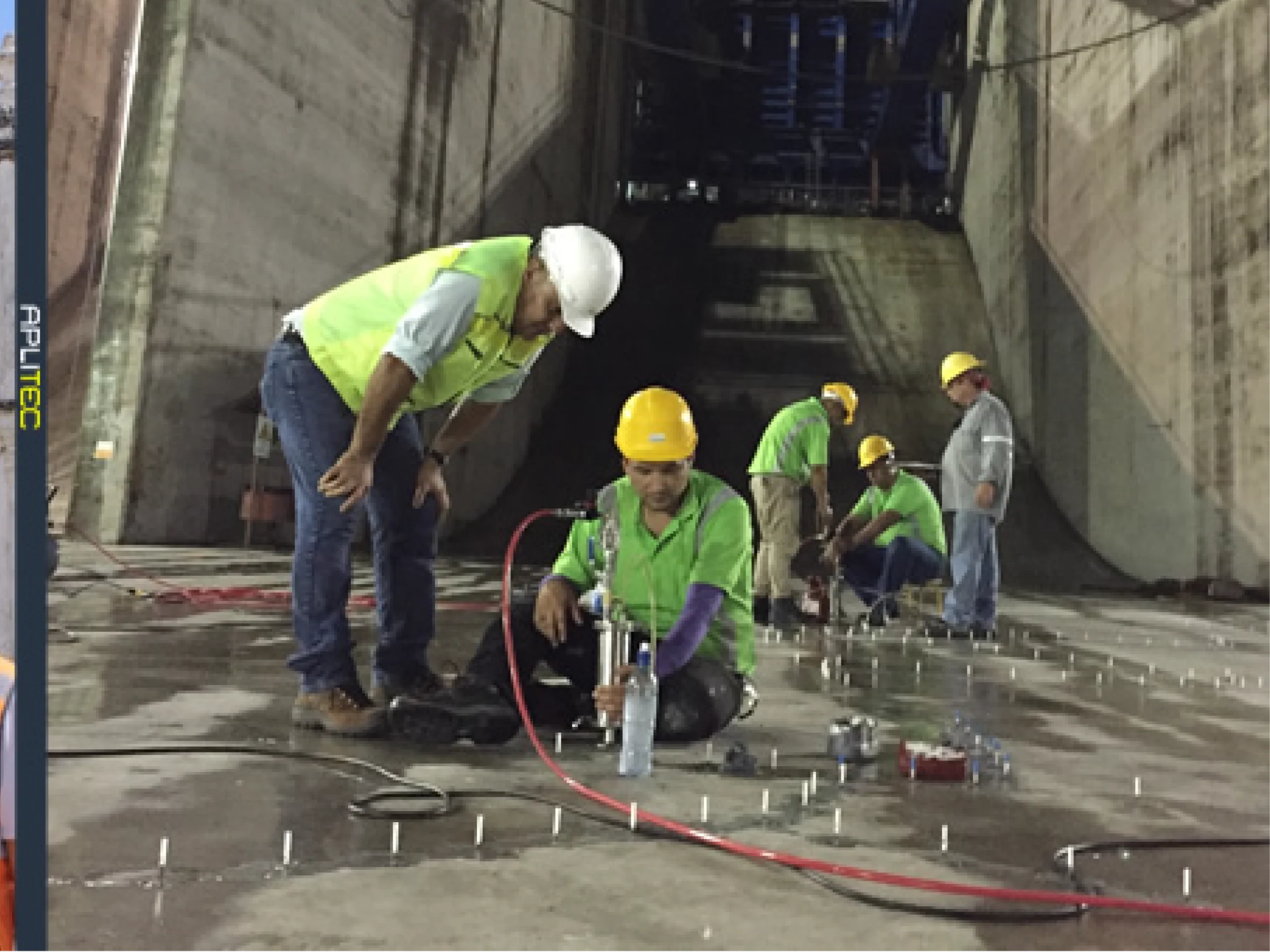 Aplitec Ingeniería fotos horizontal _Mesa de trabajo 1